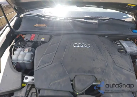 2021 Audi Q8 Premium Plus 55 Tfsi Quattro Tiptronic z USA, uszkodzony, nr VIN WA1EVAF12MD006405